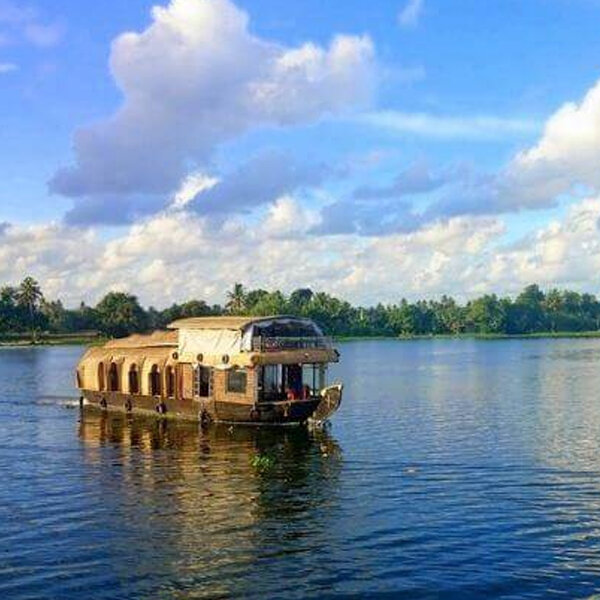 Luxury Oberoi Vrinda Cruise Tour.jpg
